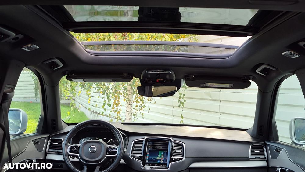 Volvo XC 90 D5 AWD Geartronic RDesign - 12