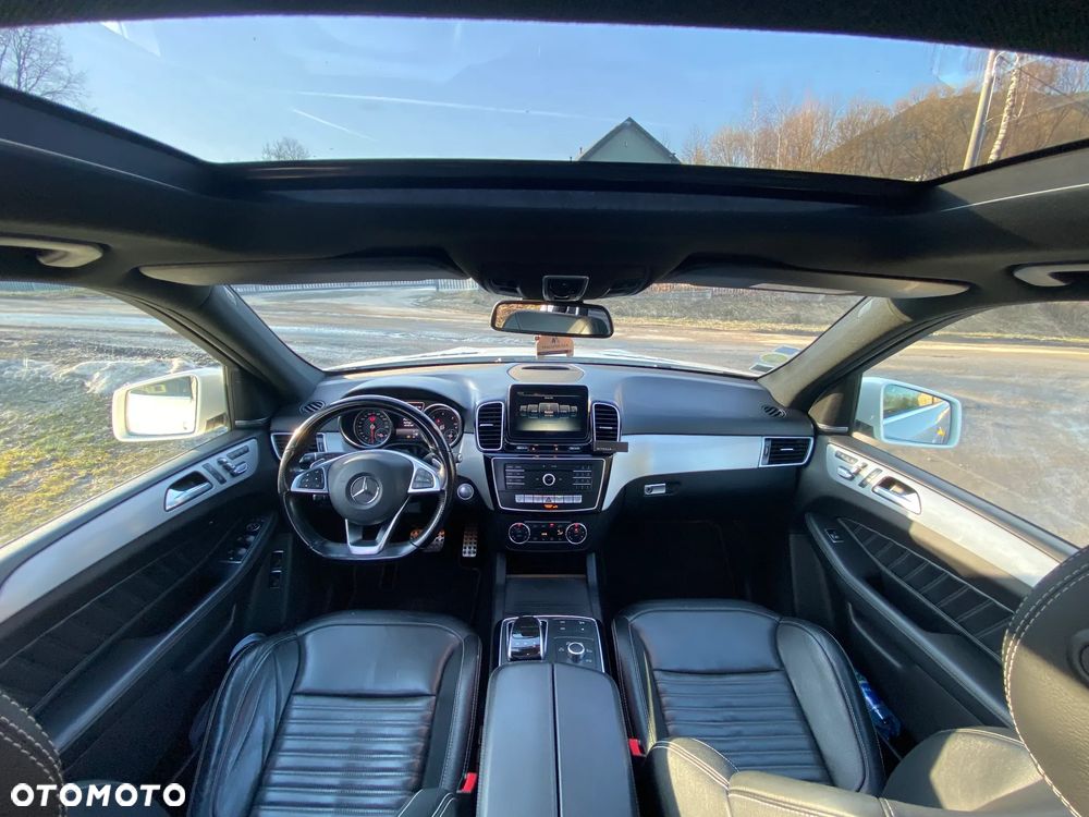 Mercedes-Benz GLE 350 d 4Matic 9G-TRONIC AMG Line - 11