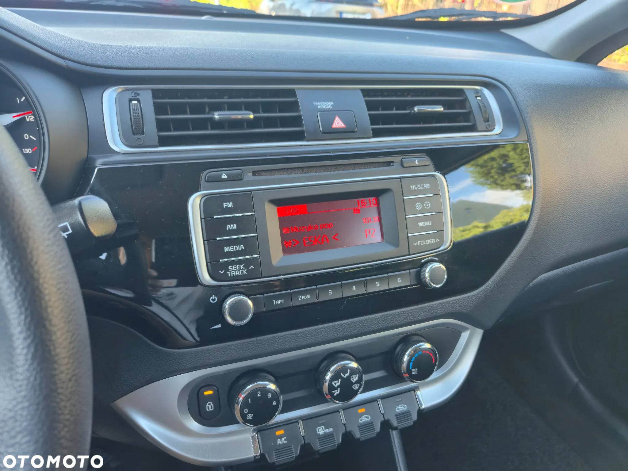 Kia Rio - 2