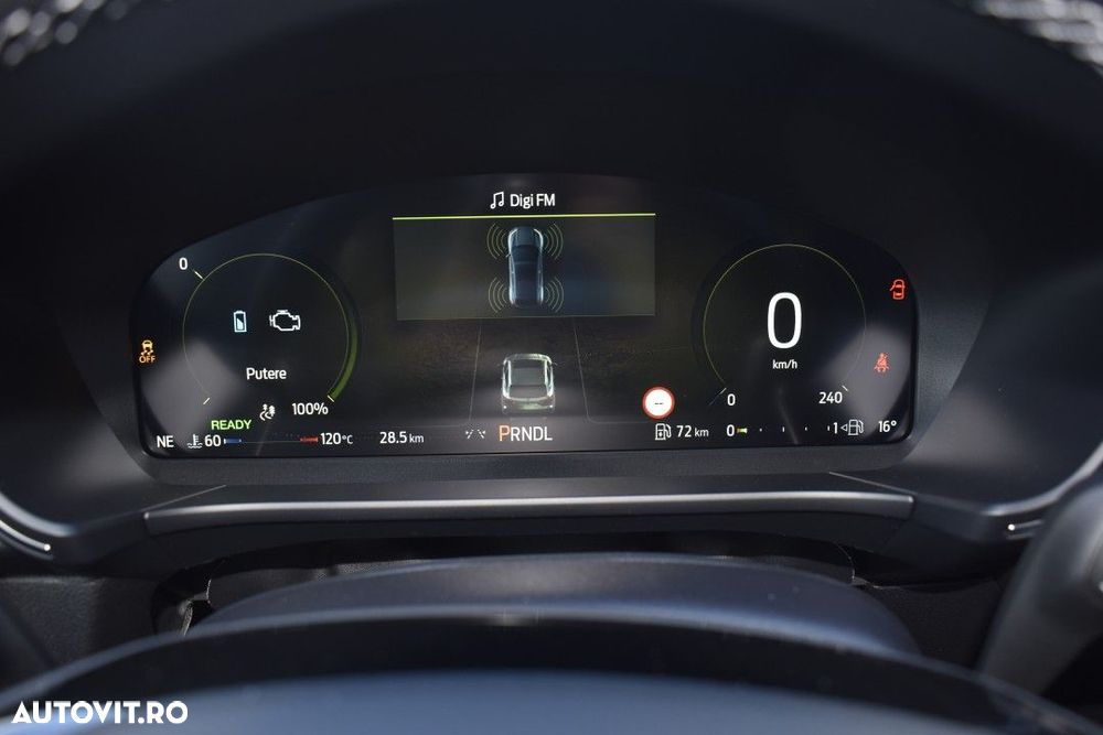 Ford Kuga - 36