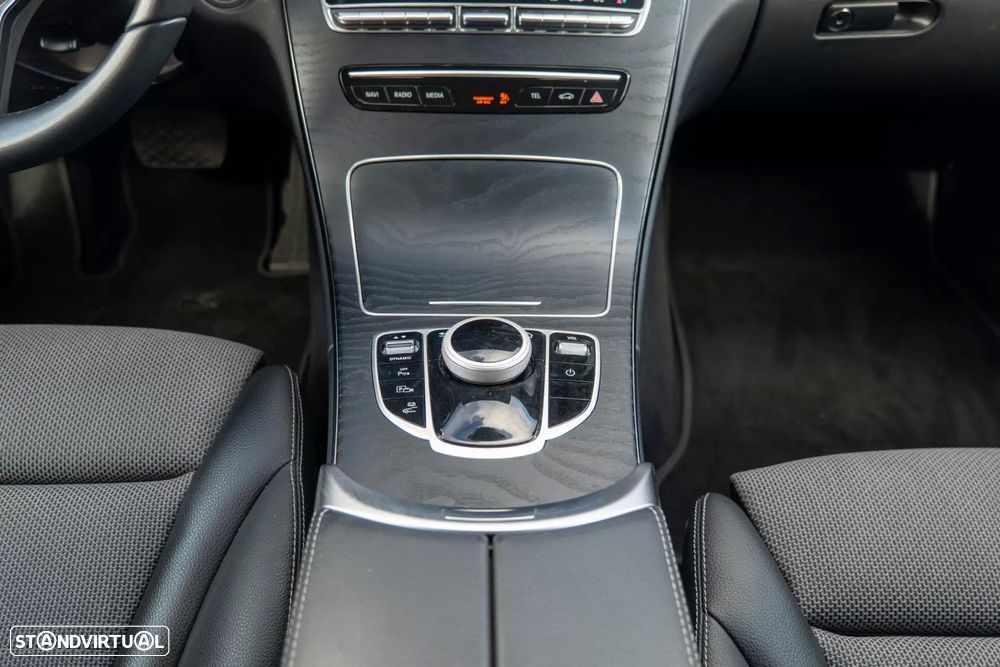 Mercedes-Benz C 300 e 9G-TRONIC Edition Avantgarde - 31
