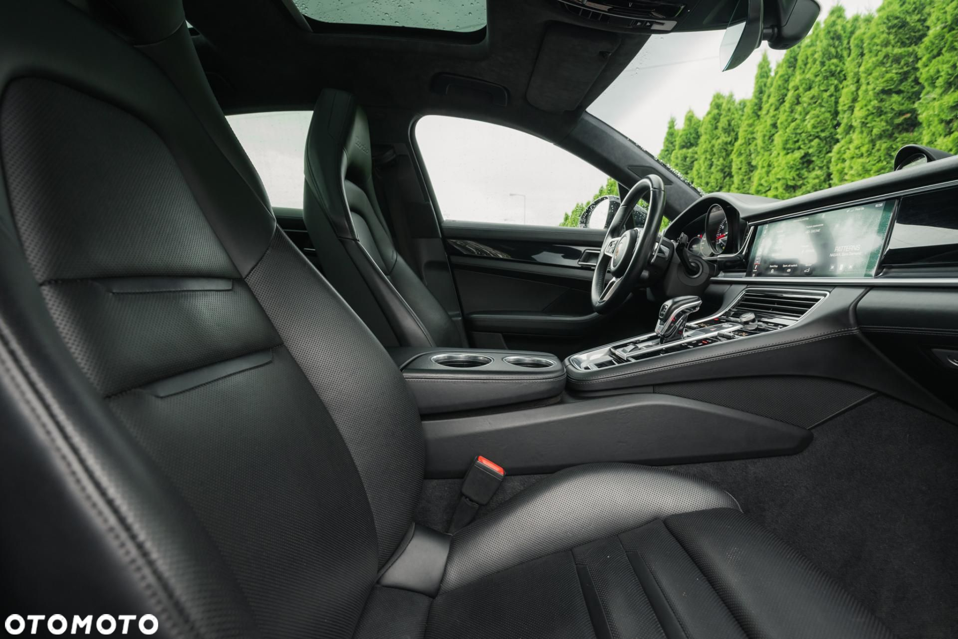 Porsche Panamera - 16