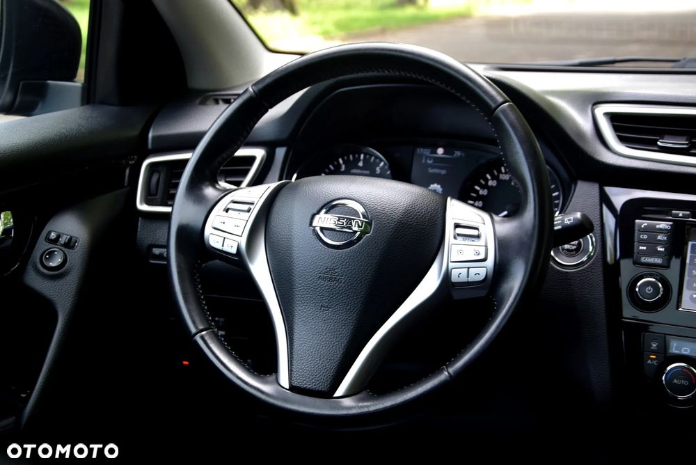 Nissan Qashqai 1.6 DIG-T N-Connecta - 21
