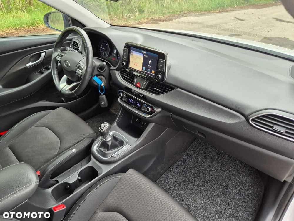 Hyundai i30 1.4 T-GDI Premiere Style - 15