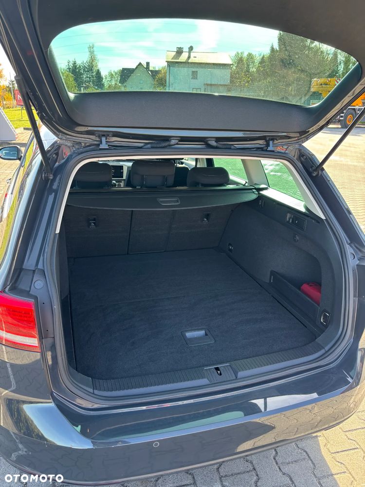 Volkswagen Passat 2.0 TDI SCR BlueMotion Comfortline - 5