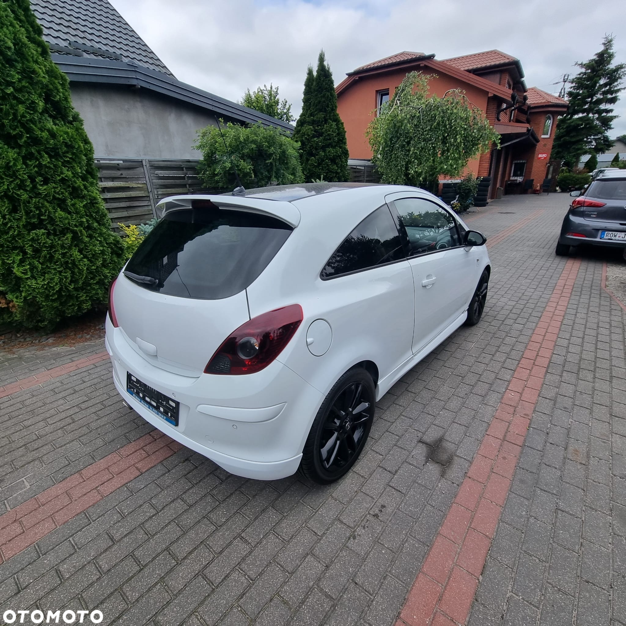 Opel Corsa 1.4 16V Limited Edition - 4