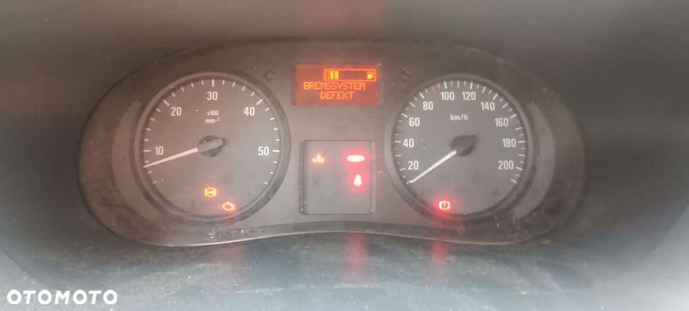 Opel Vivaro - 27