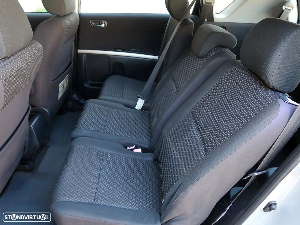 Toyota Corolla Verso 2.2 D-4D Sol - 12