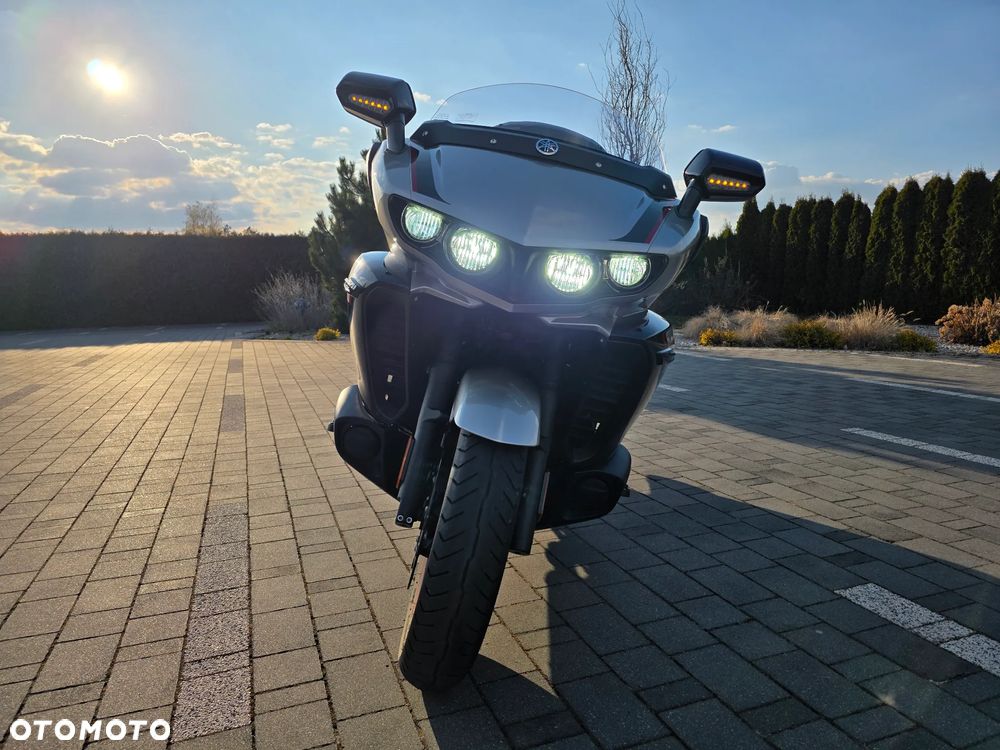 Yamaha XV - 37