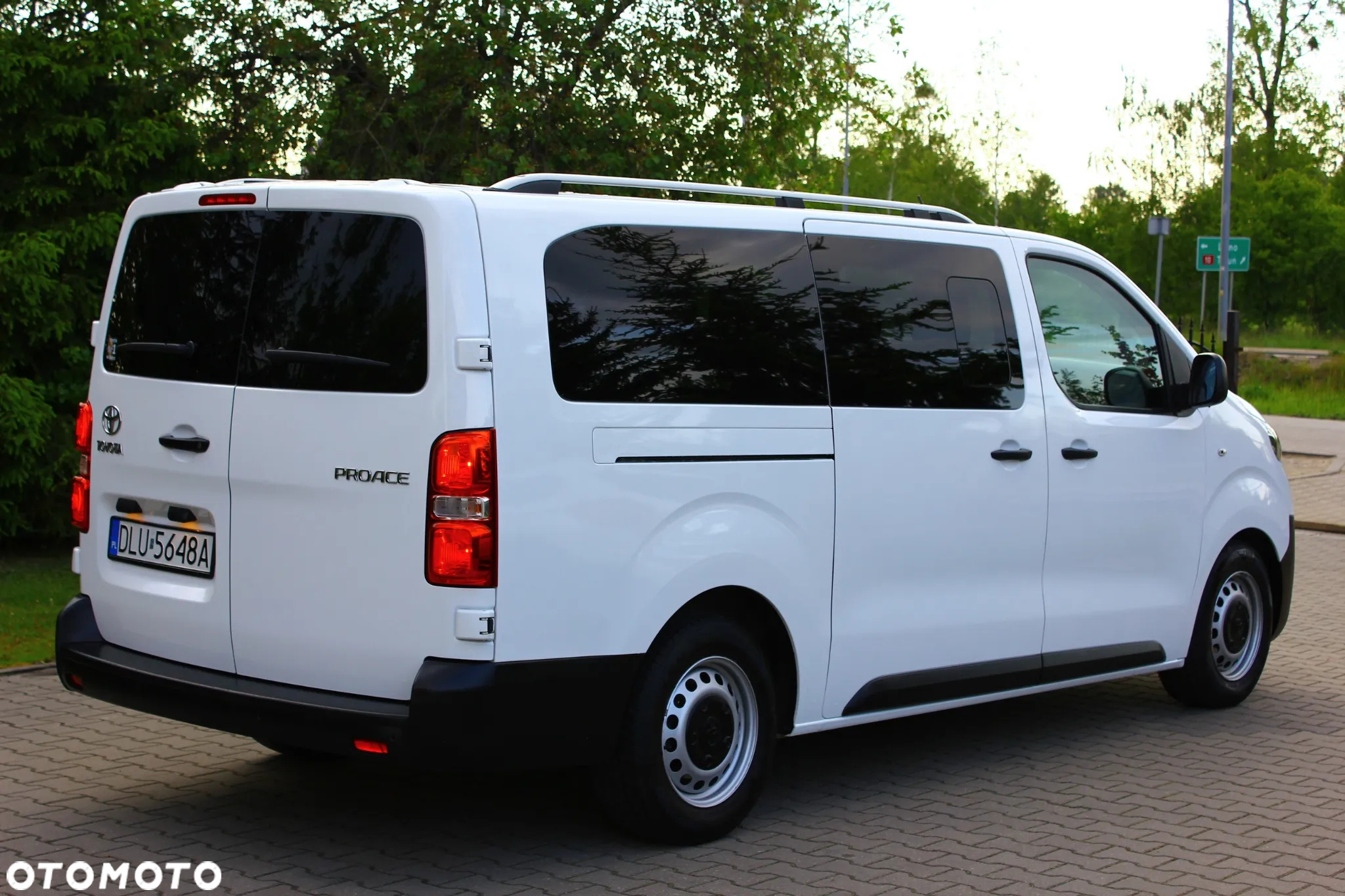 Toyota ProAce Kombi 2.0 D-4D Long 2,8t - 21