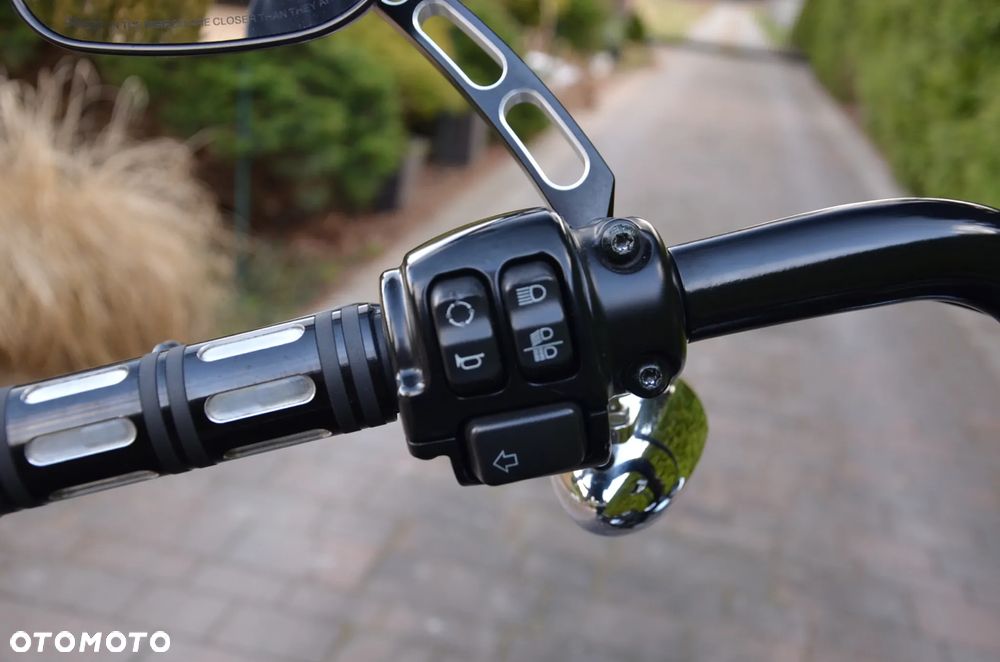 Harley-Davidson Dyna Street Bob - 20