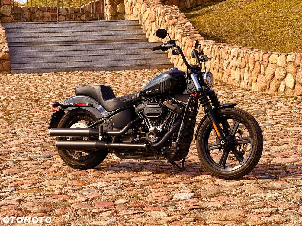 Harley-Davidson Softail Street Bob - 2