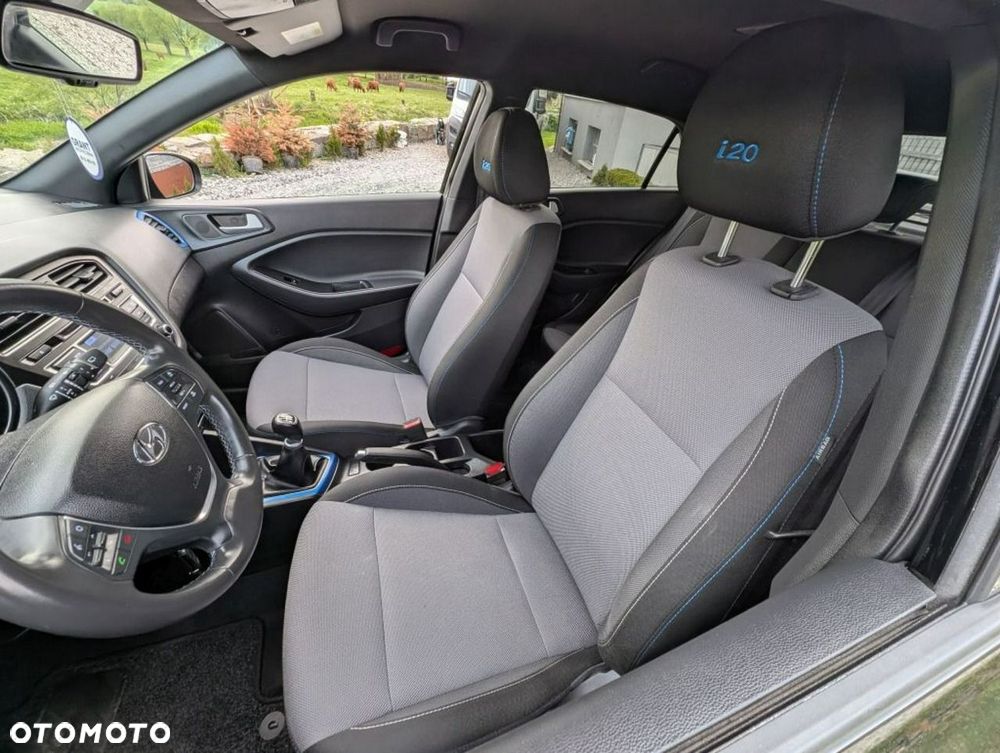 Hyundai i20 - 13