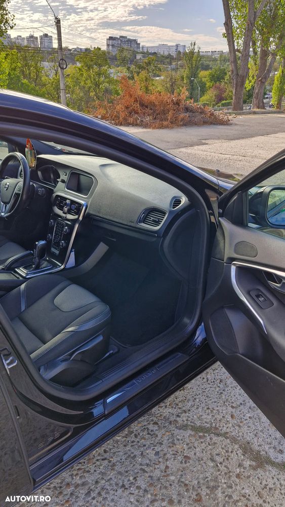 Volvo V40 D2 - 9