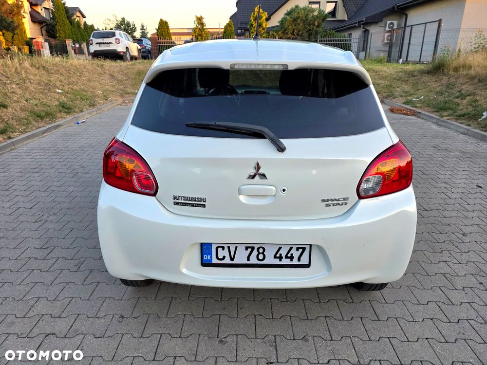 Mitsubishi Space Star - 12