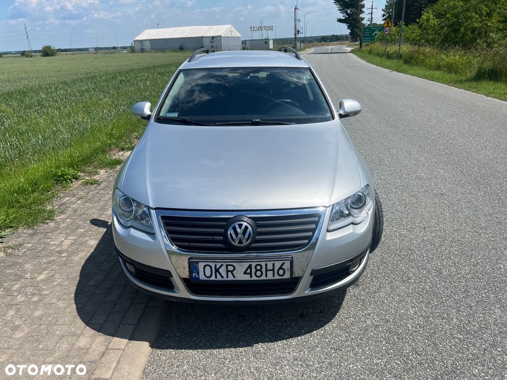 Volkswagen Passat 1.6 Family - 2