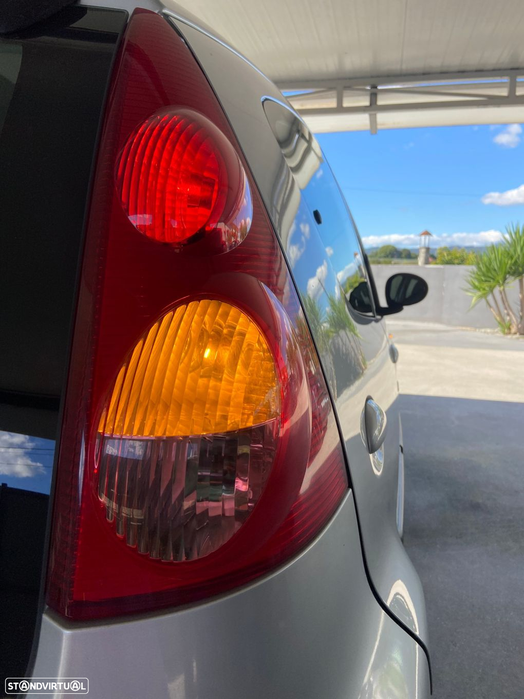 Peugeot 107 1.0 Trendy - 33