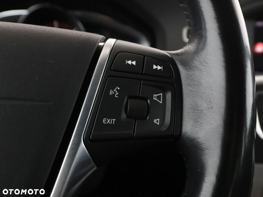Volvo V60 D2 Summum - 30