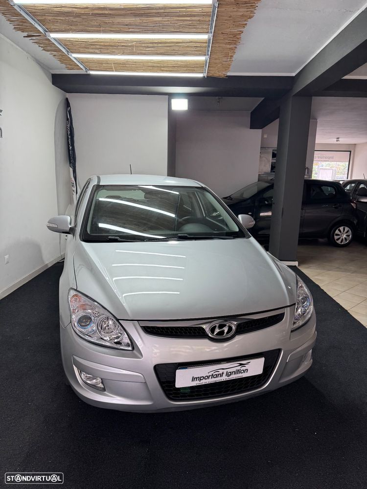 Hyundai i30 1.6 CRDI Comfort DPF - 3