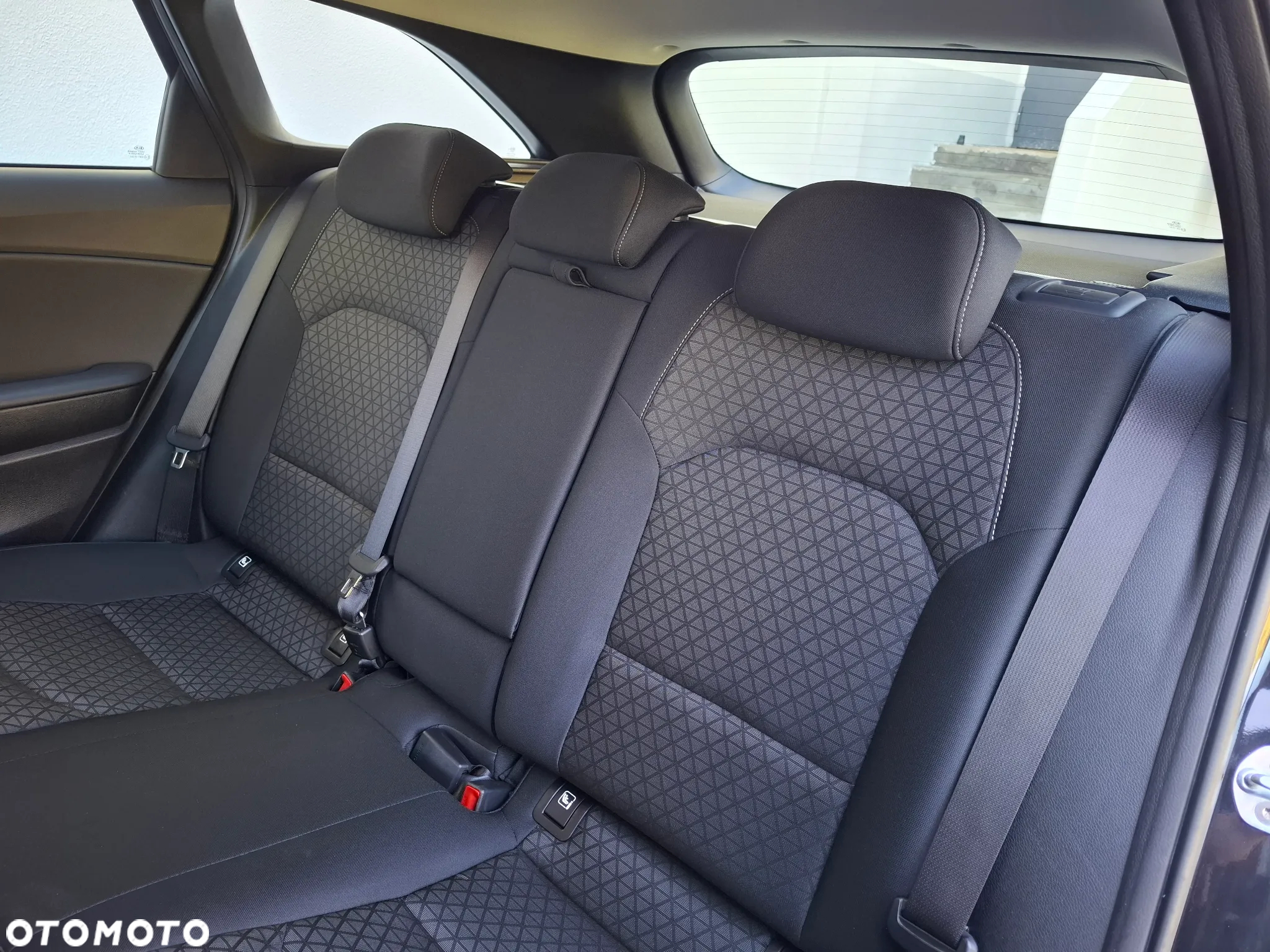 Kia Ceed 1.4 T-GDI OPF Vision - 18