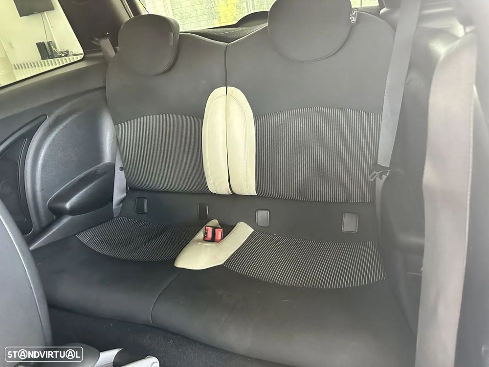 MINI 3 Portas Cooper D - 36