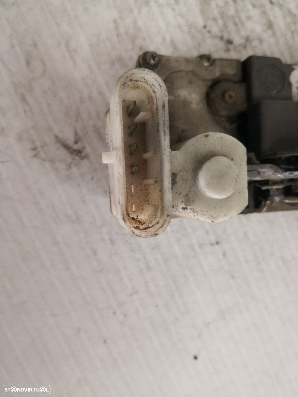 Fecho Da Porta Trás Dto Fiat Punto (176_) - 2