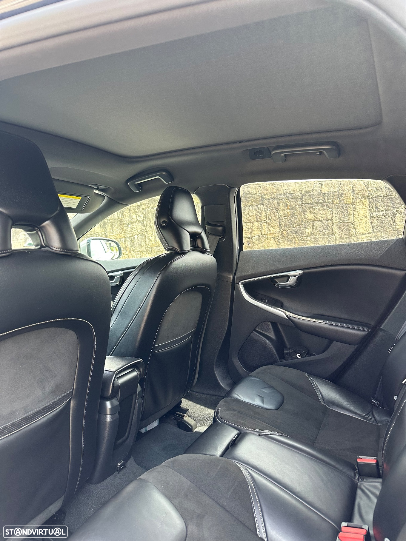 Volvo V40 1.6 D2 R-Design - 42