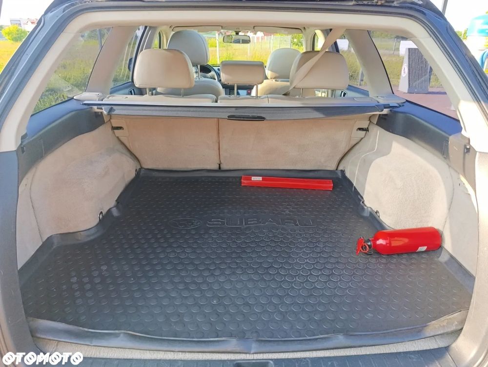 Subaru Outback - 10
