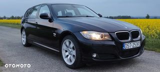 BMW Seria 3 320d xDrive DPF Touring