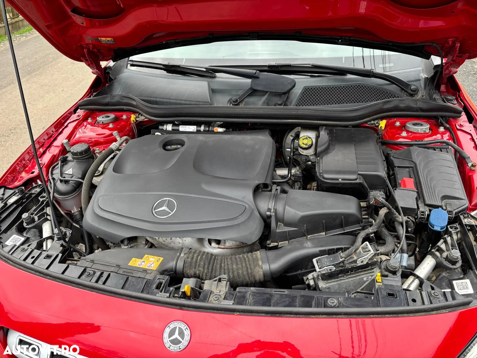 Mercedes-Benz GLA - 12