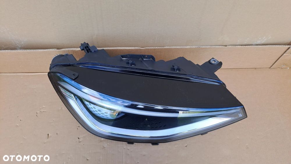 VW ID4 PRAWA LAMPA PRZOD IQ LIGHT 11B941036M - 4