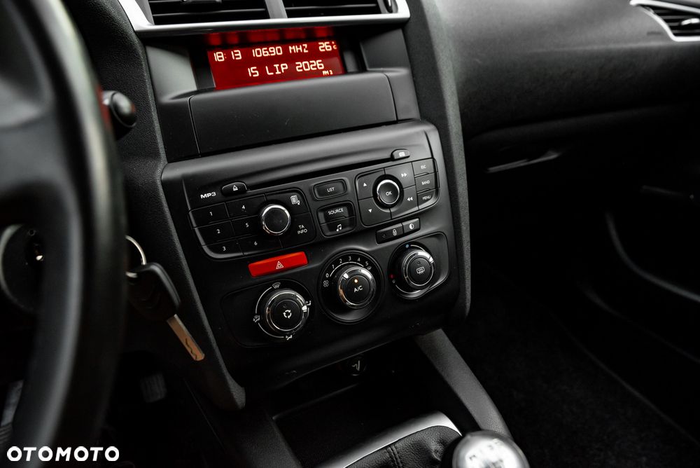 Citroën C4 e-HDi 110 Selection - 32