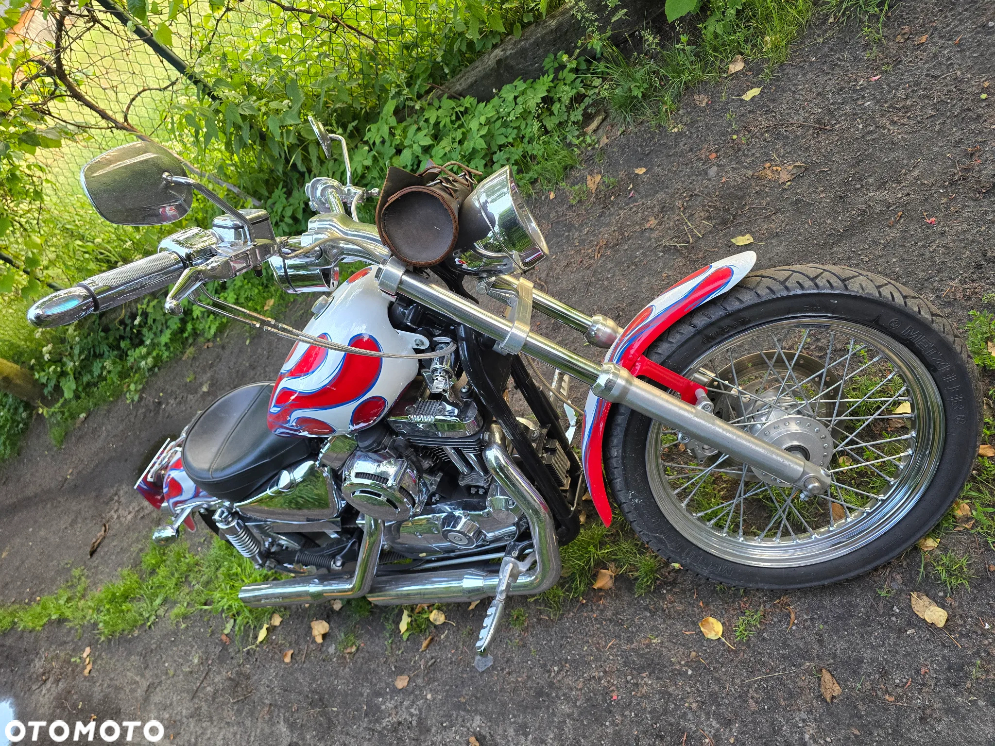 Harley-Davidson Sportster Custom 1200C - 12