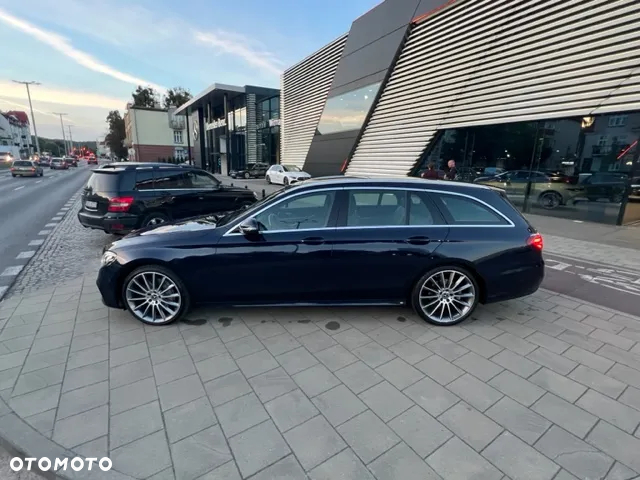 Mercedes-Benz Klasa E 300 d T 9G-TRONIC AMG Line - 7