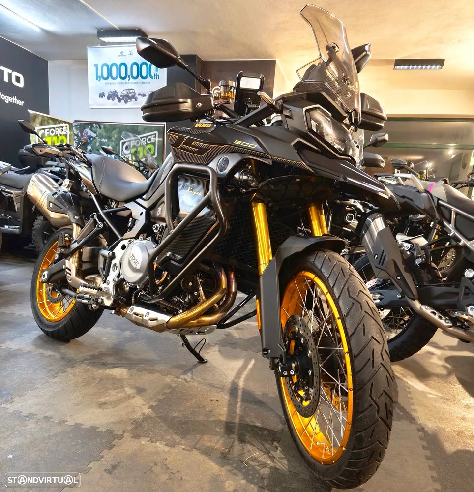 Voge 900DSX Black Knight - 10