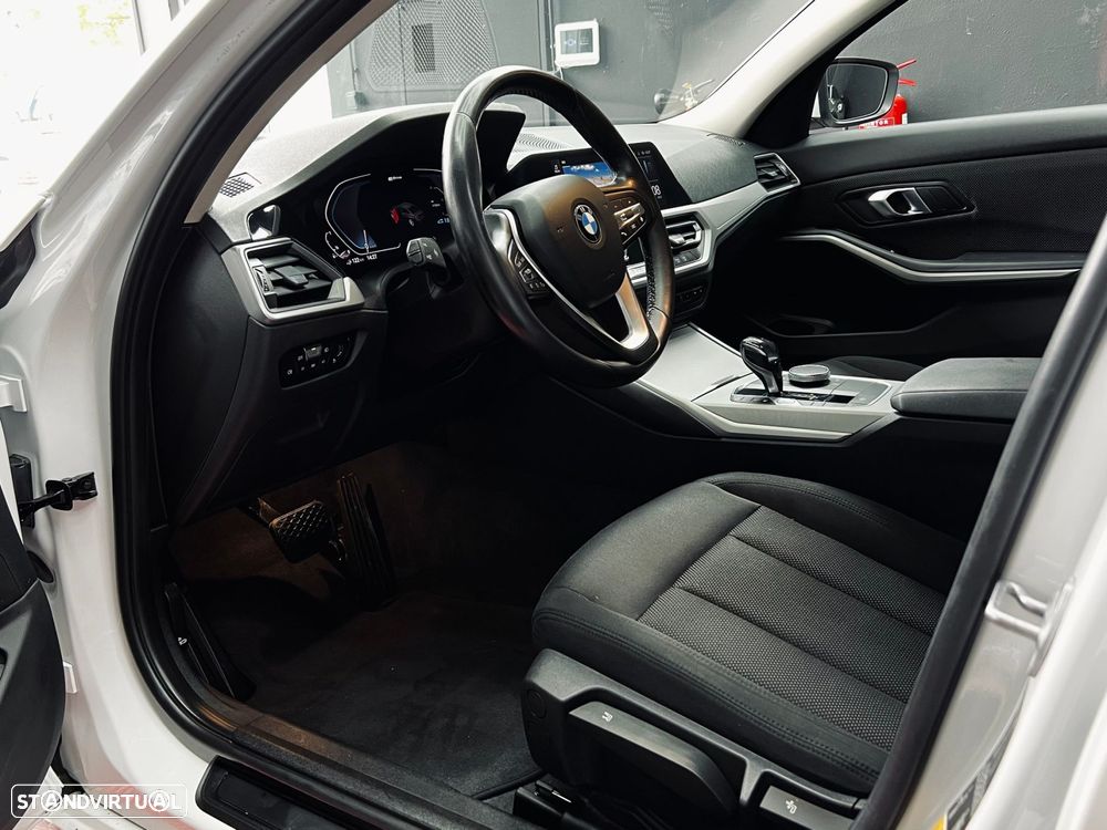 BMW 330 e Corporate Edition Auto - 13