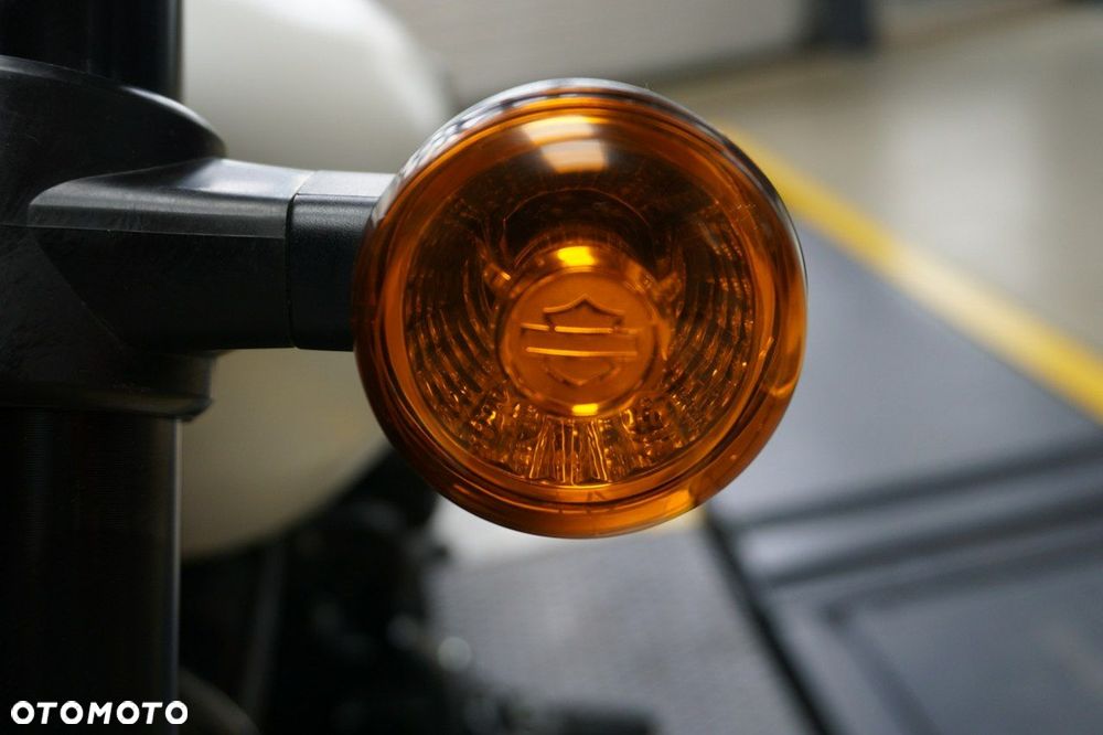 Harley-Davidson Street Rod XG 750A - 27