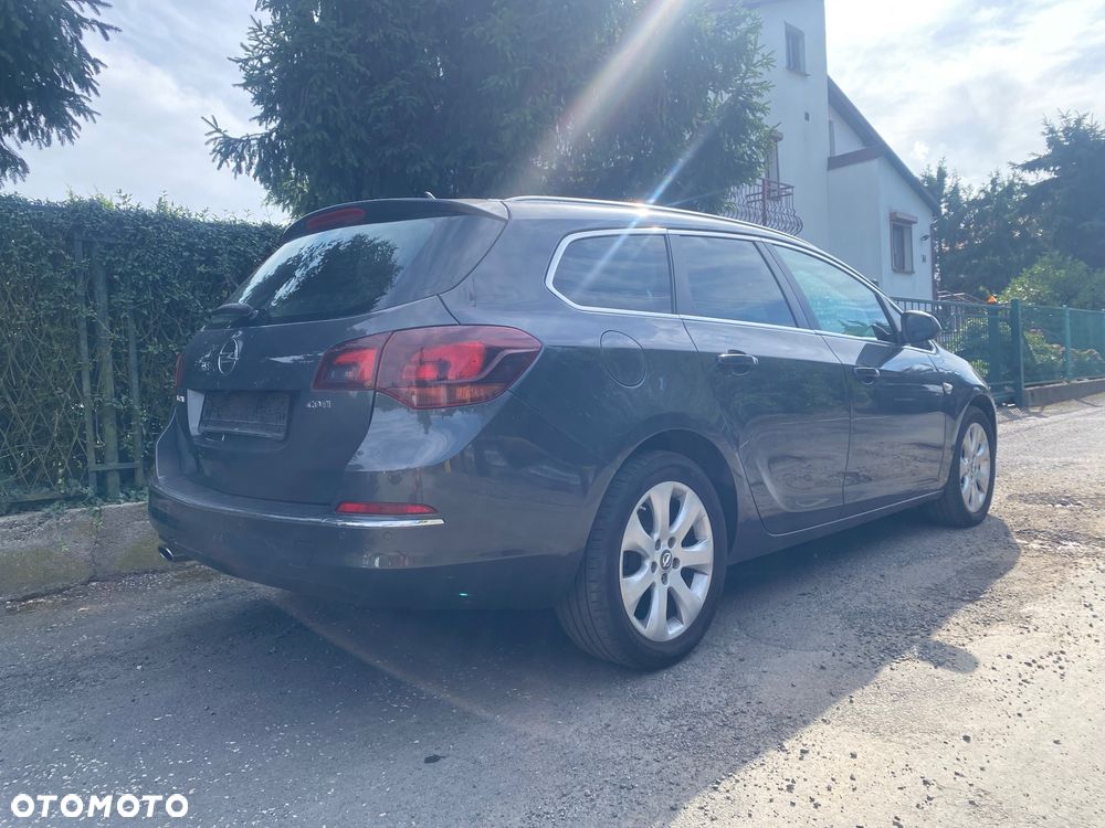 Opel Astra 2014 photo 3