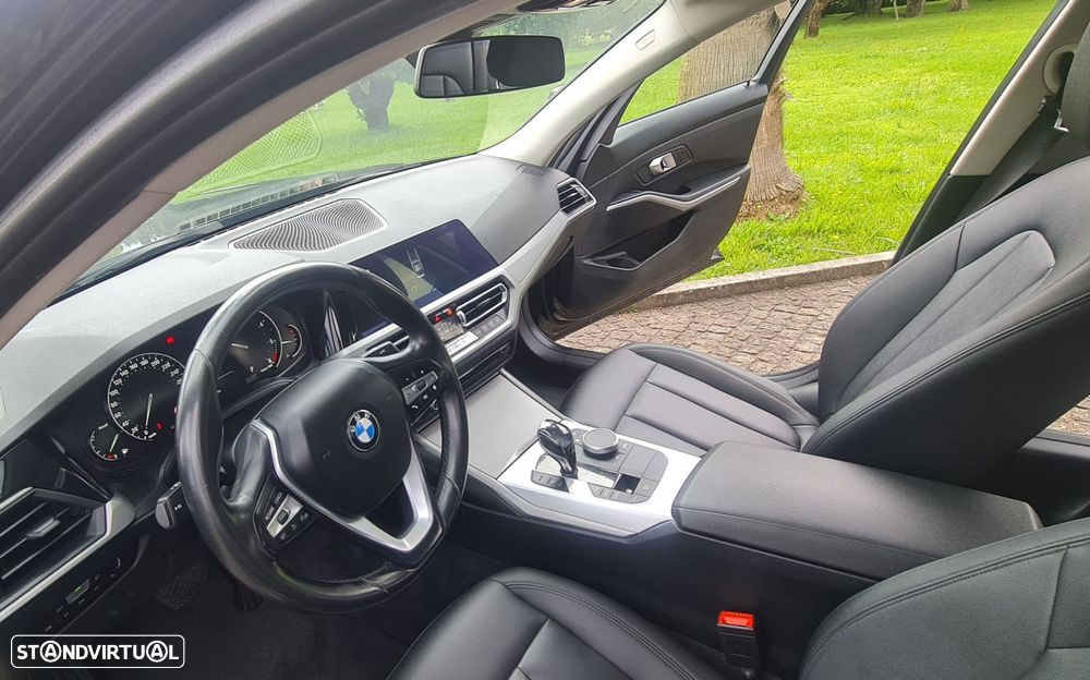 BMW 318 d Line Sport Auto - 28