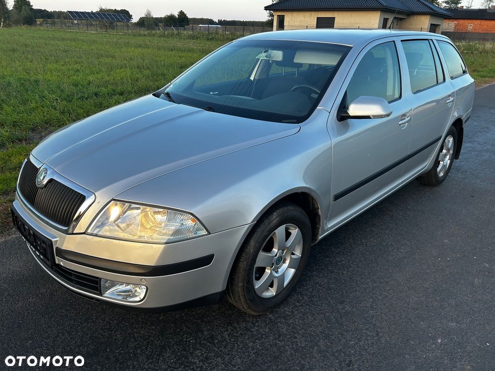 Skoda Octavia 1.6 FSI Ambiente - 20