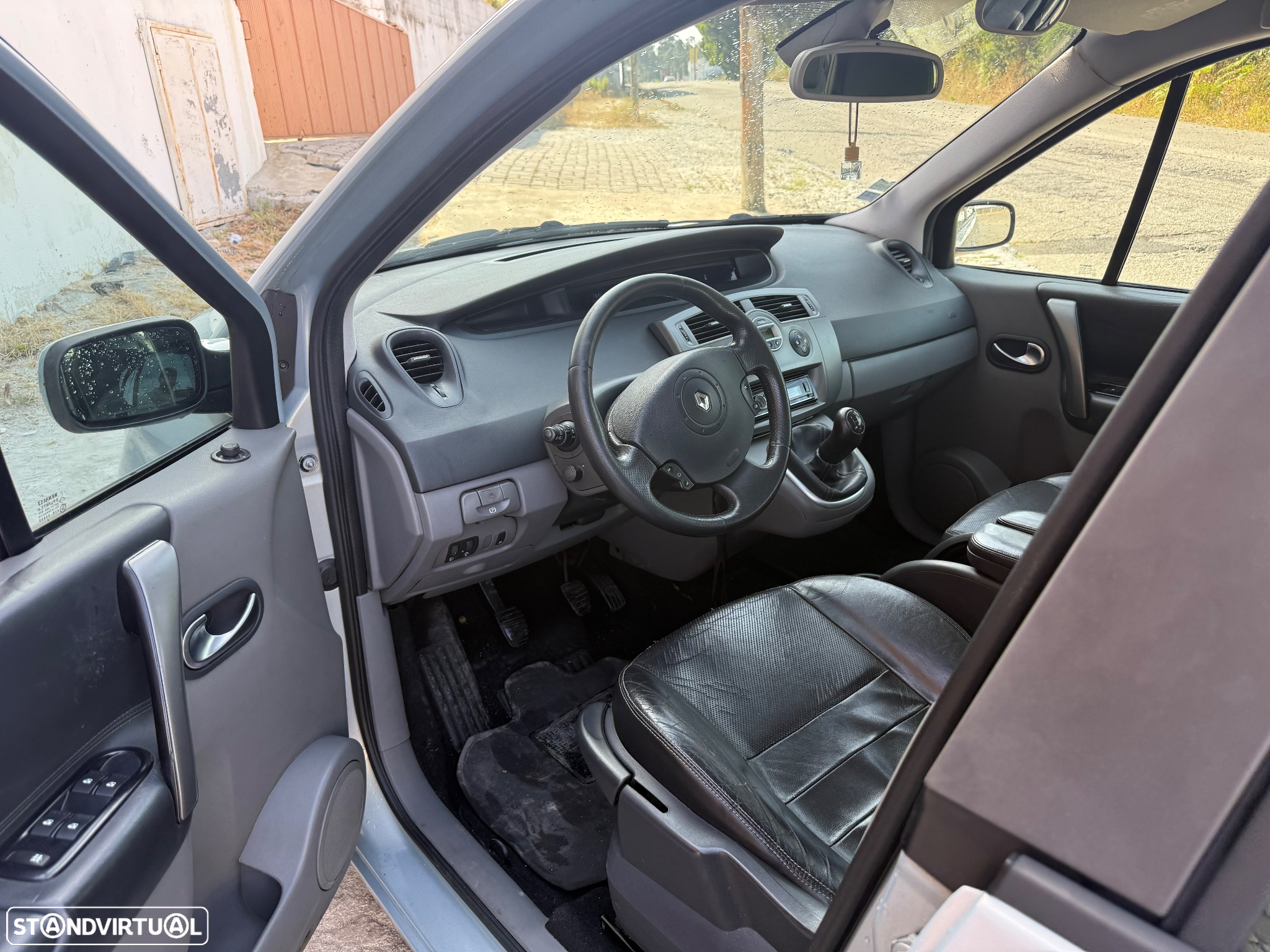 Renault Scénic 1.6 16V 110 Authentique - 7