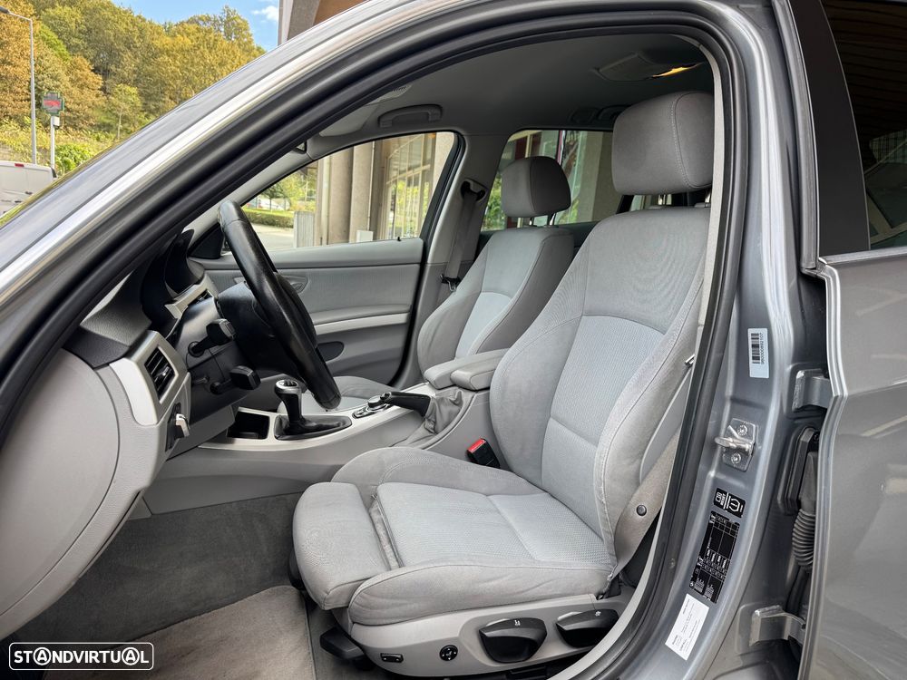 BMW 320 d Touring Sport Line - 10