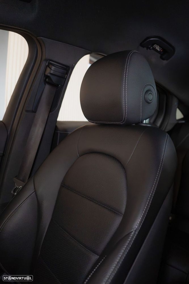 Mercedes-Benz GLC 300 de Coupe 4Matic 9G-TRONIC AMG Line - 53