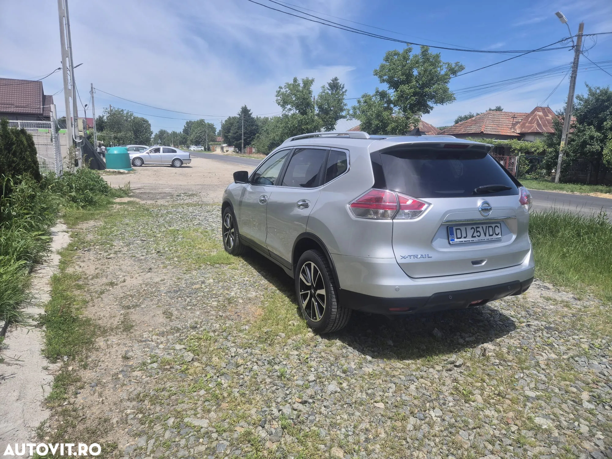 Nissan X-Trail 2.0 dCi ALL-MODE 4x4i Xtronic N-Connecta - 11
