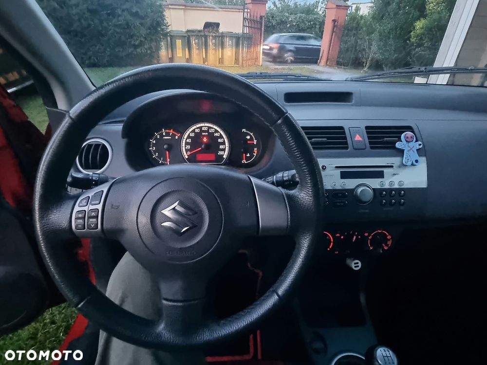 Suzuki Swift - 6
