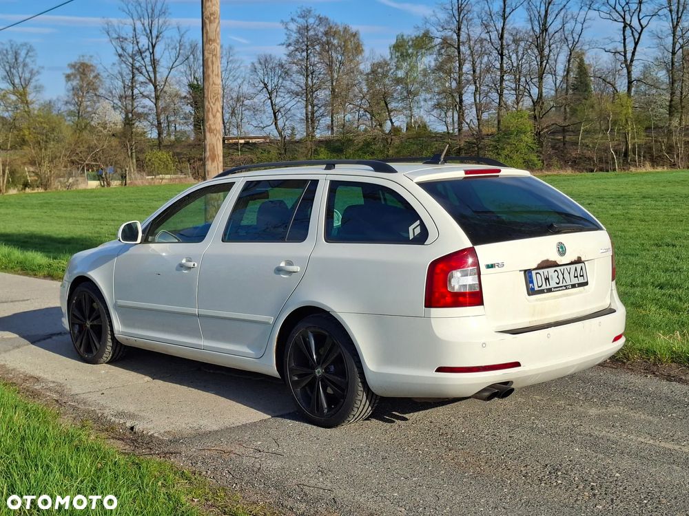 Skoda Octavia 2.0 TDI RS DSG - 18