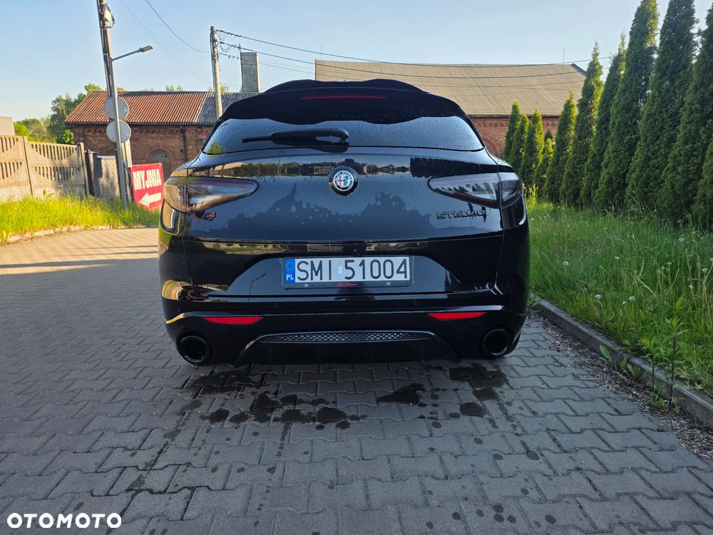 Alfa Romeo Stelvio 2.0 Turbo Veloce Q4 - 7