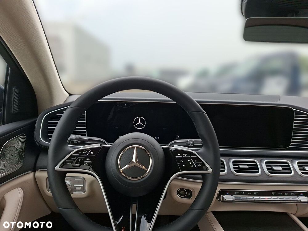 Mercedes-Benz GLE - 11