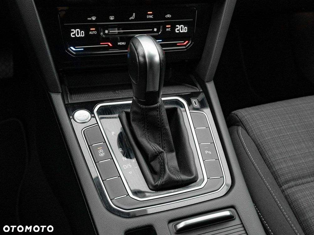 Volkswagen Passat 1.5 TSI EVO Business DSG - 18