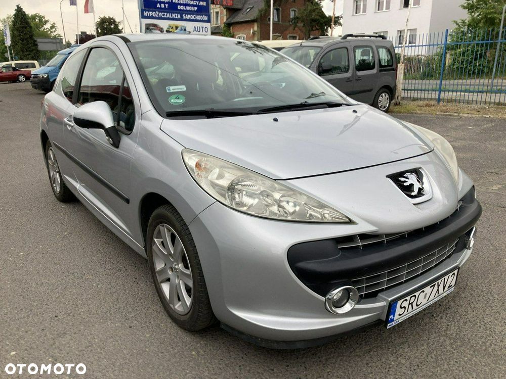 Peugeot 207 - 3